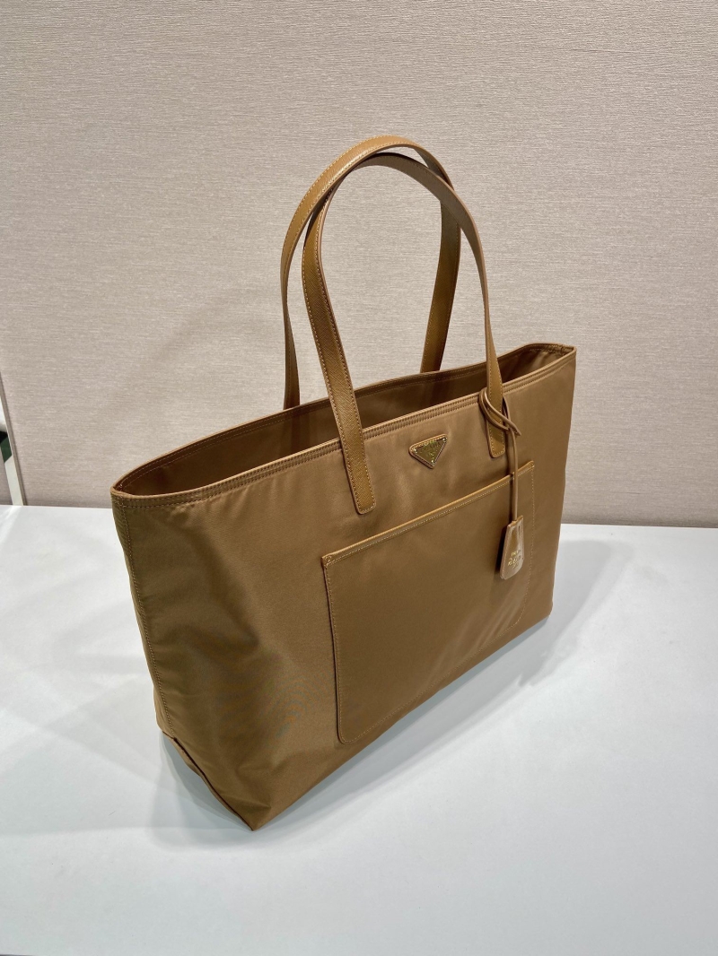 Pra*a tote bags
